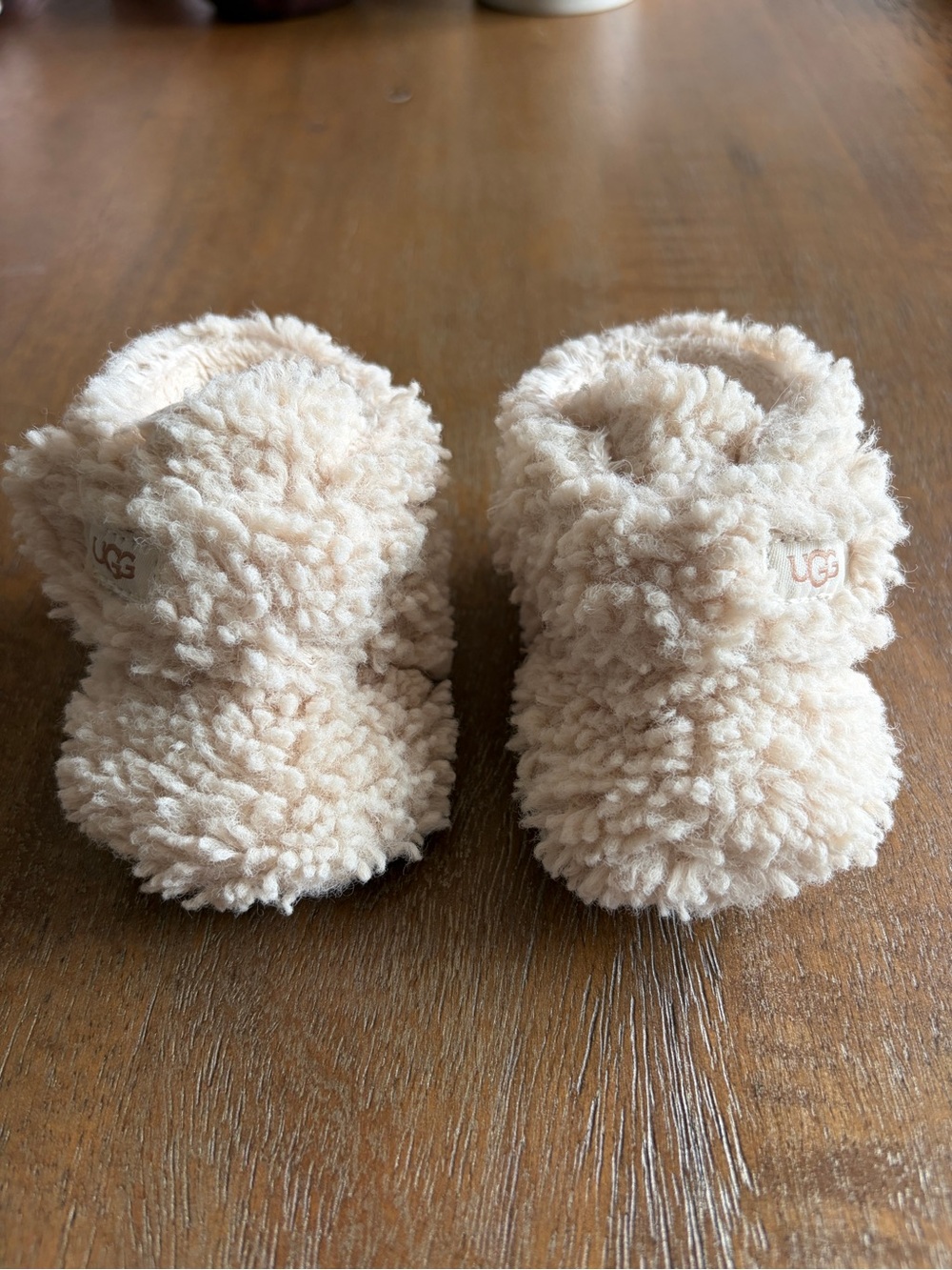 UGG Infant Plush Shearling Booties in Cream